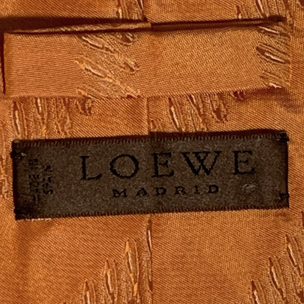 Vintage 90’s Loewe Iridescent Silk Tie In Orange Sherbert - Picture 8 of 10